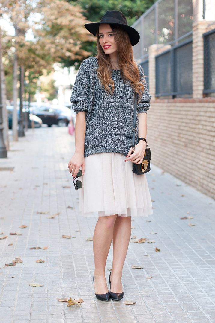  photo 1-knitted-sweater-tulle-skirt-street_style-macarena_gea_zps609f9769.jpg