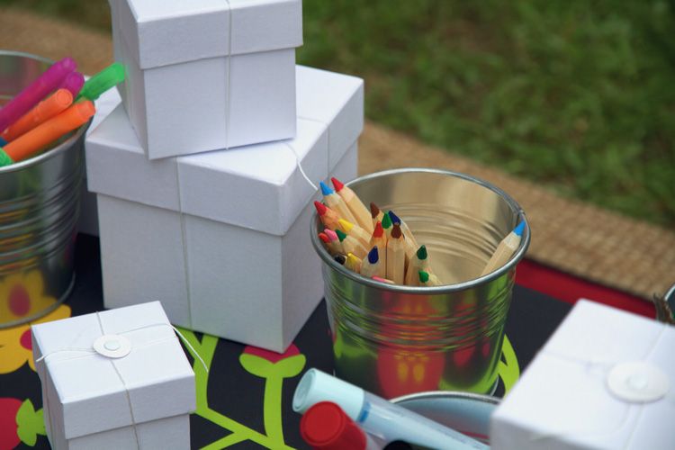 photo 5-ikea-wedding-kids-boda-ninos-juegos-actividades_zps214efe3a.jpg