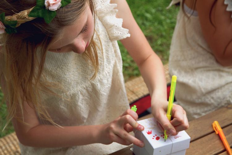 photo 6-ikea-wedding-kids-boda-ninos-juegos-actividades_zps908f2696.jpg