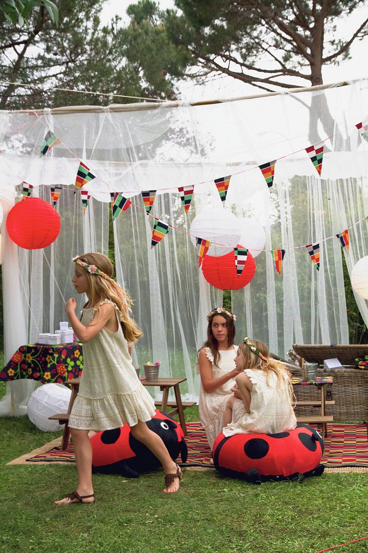 photo 7-ikea-wedding-kids-boda-ninos-juegos-actividades_zps49b495c6.jpg