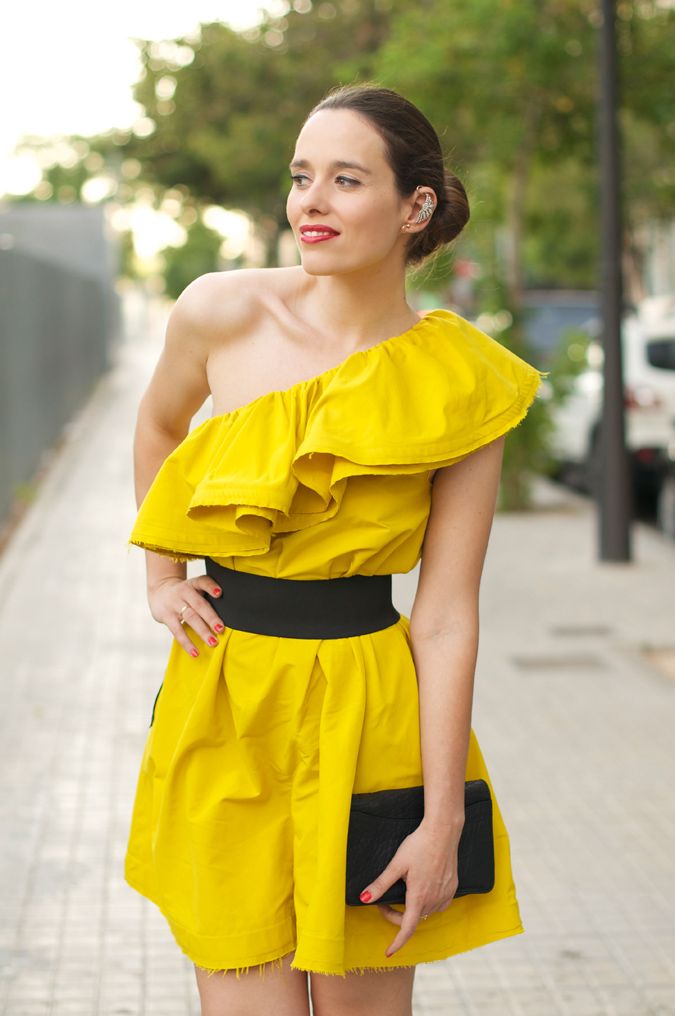  photo lanvin_HM-yellow-dress-looks-outfits-street_style-2_zps91d33098.jpg