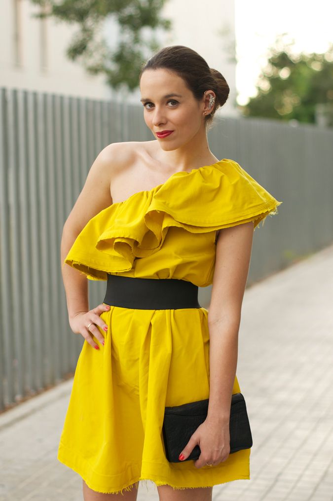  photo lanvin_HM-yellow-dress-looks-outfits-street_style-6_zps78d1a3a5.jpg