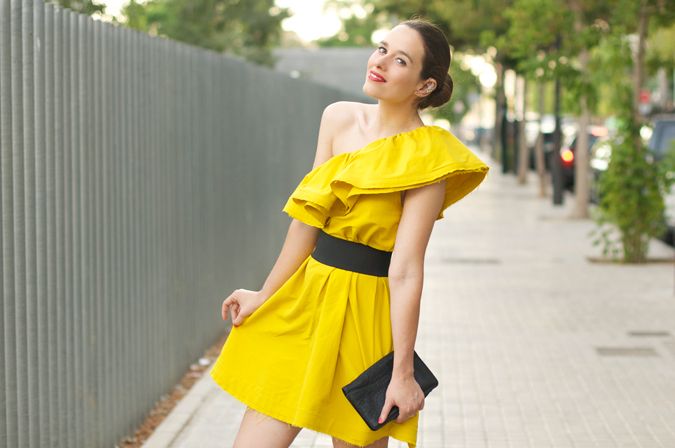 photo lanvin_HM-yellow-dress-looks-outfits-street_style-7_zpscc5f3b87.jpg