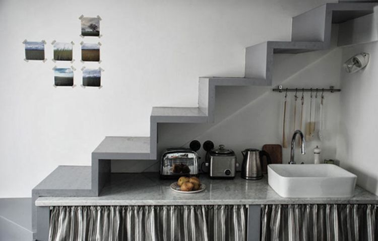 photo 12-tiny-attic-apartment-paris_zps2bfe4382.jpg
