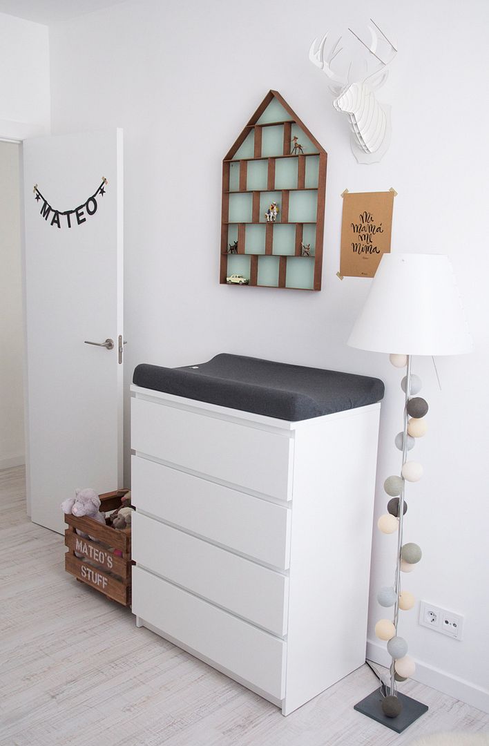 photo 29-nursery-scandinavian-nordic-deco-gray-mint-white-decoracion-habitacion-dormitorio-infantil-bebe-mateo-macarena-gea_zpsd0720f98.jpg