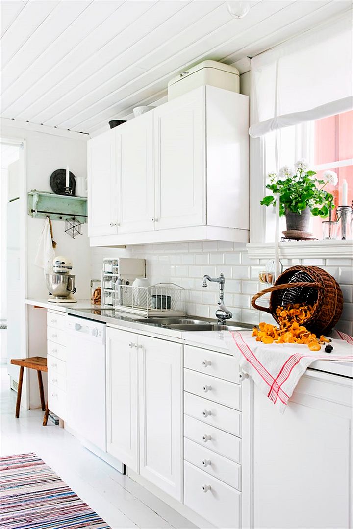 photo 2_white_kitchen_zps0f104610.jpg