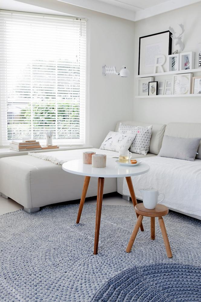 photo 5-living-area-details-macarena_gea_zps0d5ead31.png