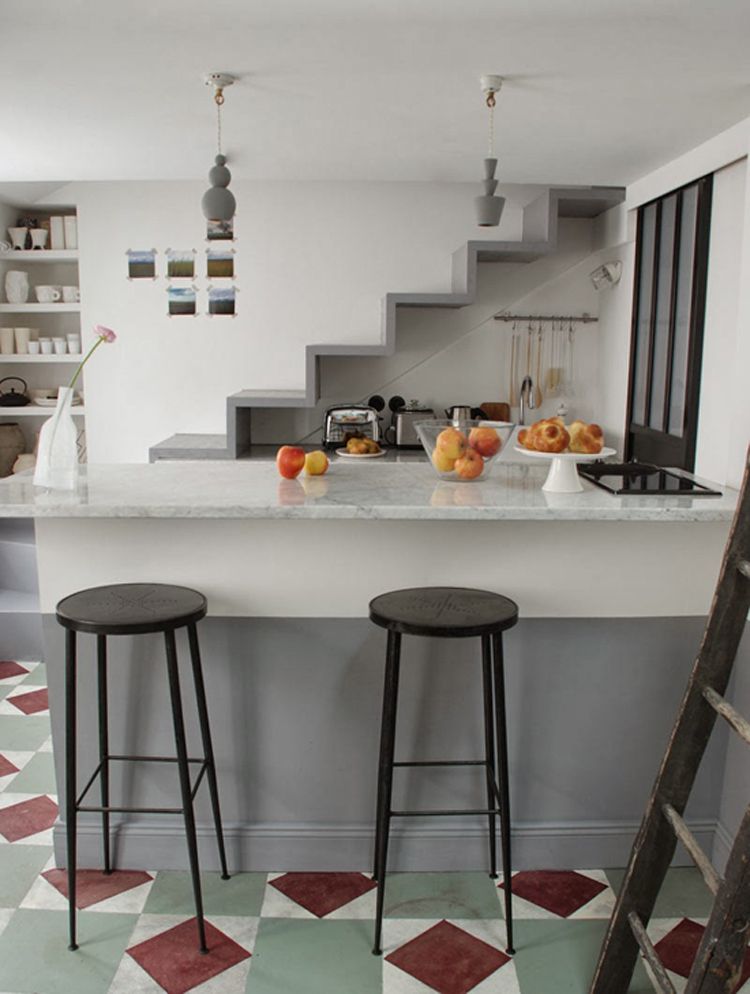photo 8-tiny-attic-apartment-paris_zpse2f4c87e.jpg