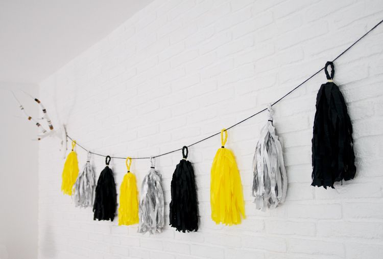  photo 6-baby_shower-mateo-fiesta-infantil-bebe-macarena_gea-amarillo-yellow-moustache-party-tassel-garland_zps1c3f7425.jpg