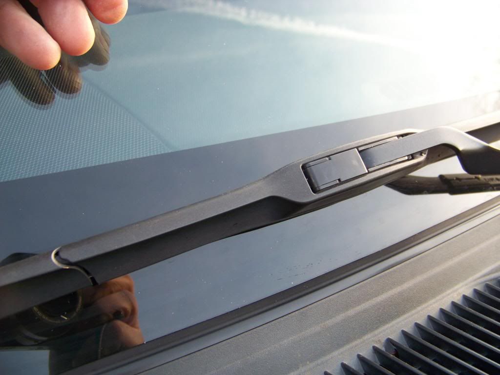 how to install toyota wiper blade inserts #7