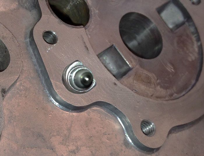 Modern Vespa Anyone ever seen an oil injector stay open?