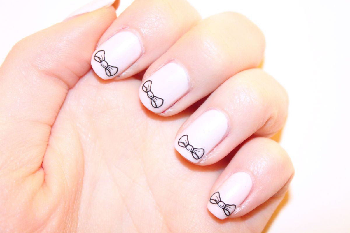 nail tattoos nail art skin art nude nails bow nail design beauty blog uk the london lipgloss