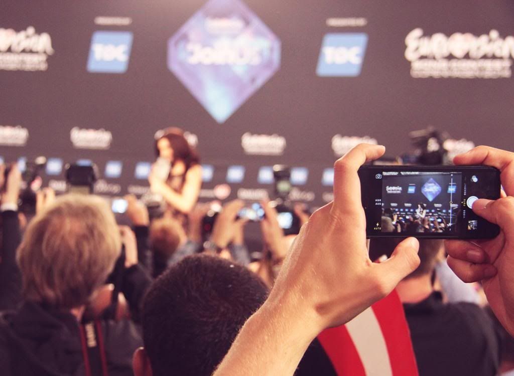 photo eurovisioncover_zpsntk5r6aj.jpg