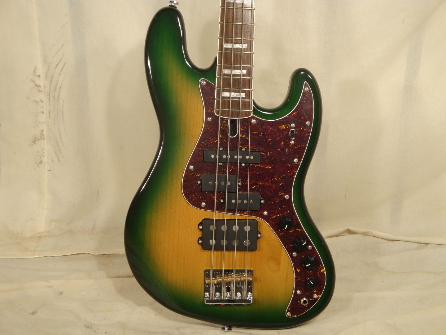 NEW Spear FlexTool Bass guitar with Jamaica Green finish