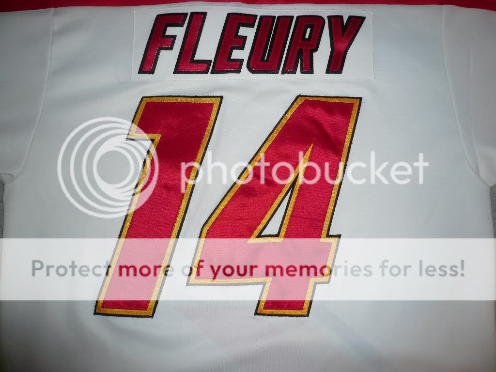 Calgary Flames #14 THEO FLEURY Vintage Hockey Jersey SZ LARGE Sewn on 